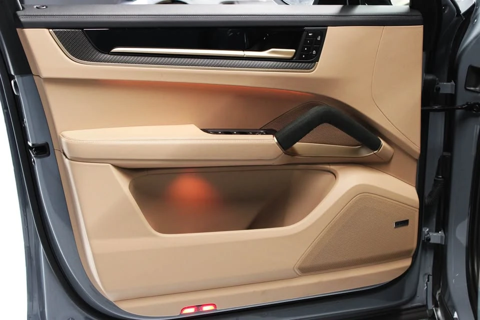 2025 Porsche 9Y0/9Y3 Cayenne - Image 5 of 12