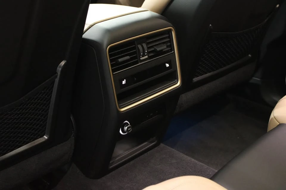 2025 Porsche 9Y0/9Y3 Cayenne - Image 12 of 12