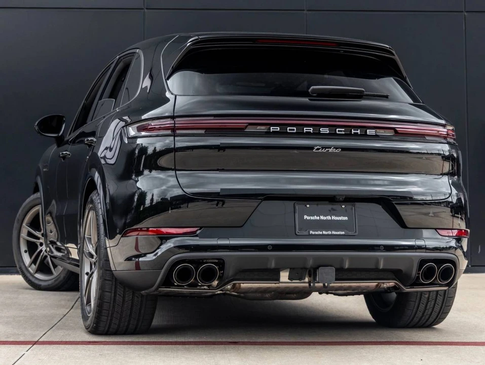2025 Porsche 9Y0/9Y3 Cayenne Turbo - Image 3 of 5