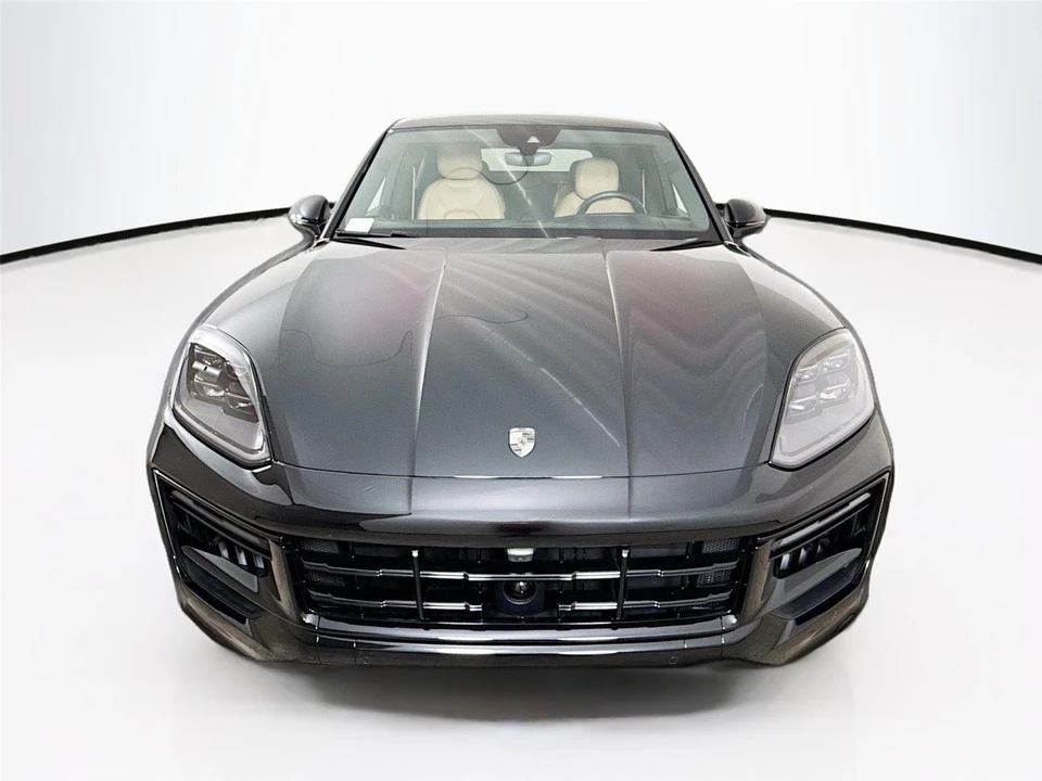 2025 Porsche 9Y0/9Y3 Cayenne Turbo - Image 3 of 31