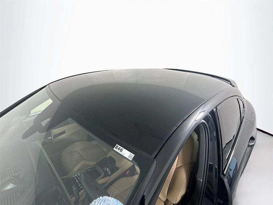 2025 Porsche 9Y0/9Y3 Cayenne Turbo - Image 19 of 31