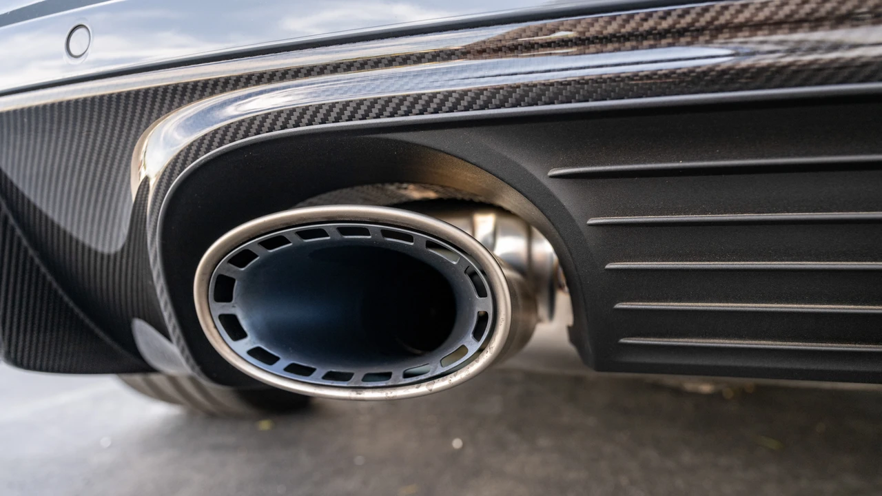 2025 Porsche 9Y0/9Y3 Cayenne Turbo GT - Image 26 of 31