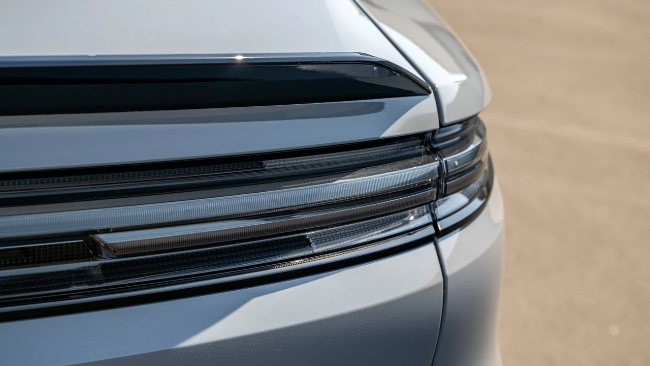 2025 Porsche 9Y0/9Y3 Cayenne Turbo GT - Image 15 of 31