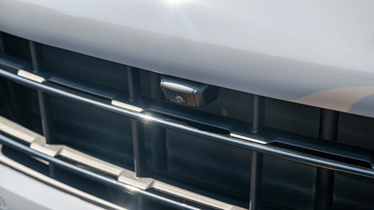 2025 Porsche 9Y0/9Y3 Cayenne Turbo GT - Image 20 of 31