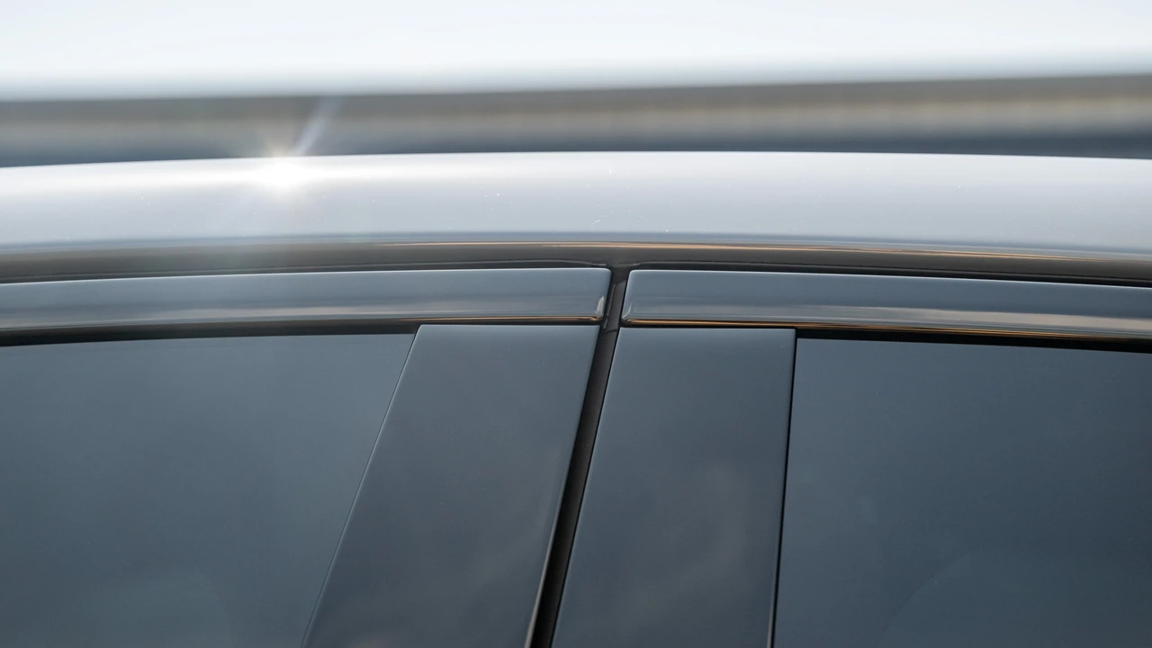 2025 Porsche 9Y0/9Y3 Cayenne Turbo GT - Image 29 of 31