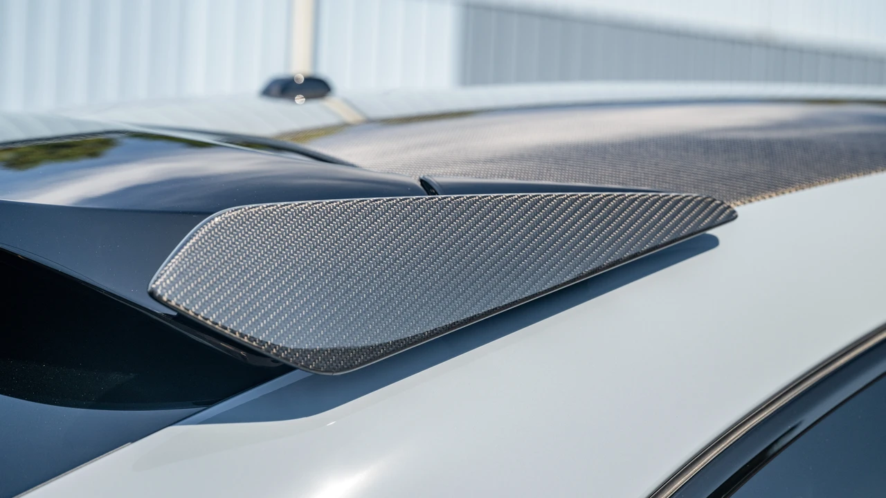 2025 Porsche 9Y0/9Y3 Cayenne Turbo GT - Image 22 of 31