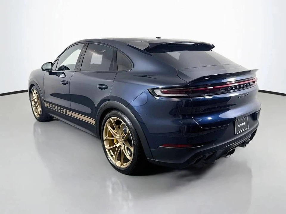 2025 Porsche 9Y0/9Y3 Cayenne Turbo GT - Image 3 of 4