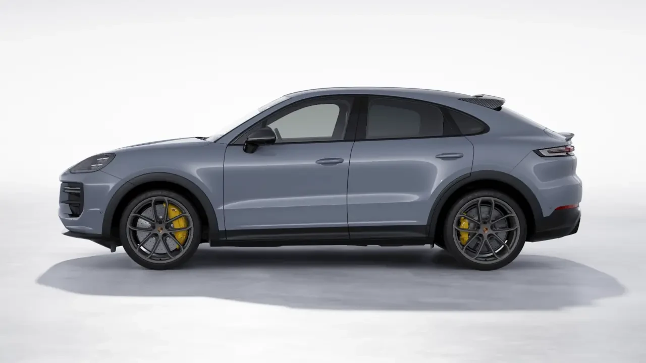 2025 Porsche 9Y0/9Y3 Cayenne Turbo GT - Image 16 of 31