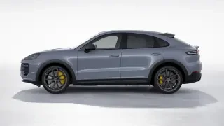 2025 Porsche 9Y0/9Y3 Cayenne Turbo GT - Image 13 of 31