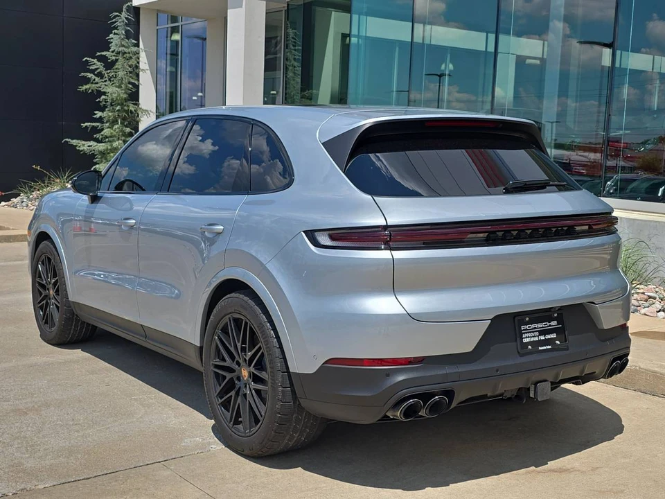 2025 Porsche 9Y0/9Y3 Cayenne - Image 3 of 5