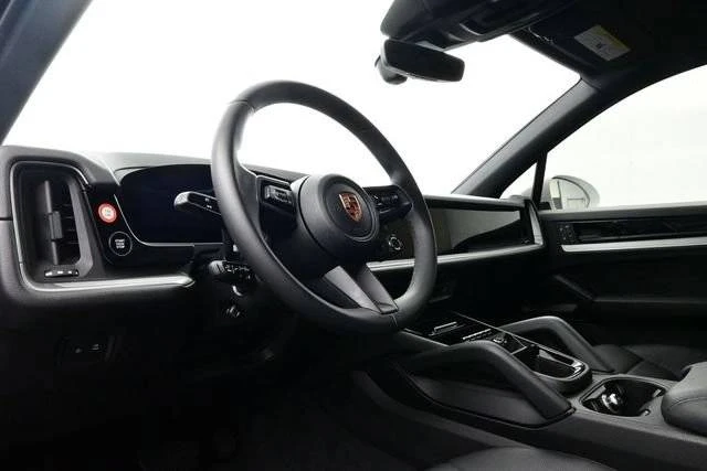 2025 Porsche 9Y0/9Y3 Cayenne - Image 4 of 5