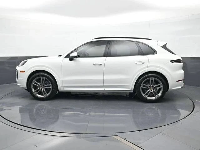 2025 Porsche 9Y0/9Y3 Cayenne - Image 2 of 5