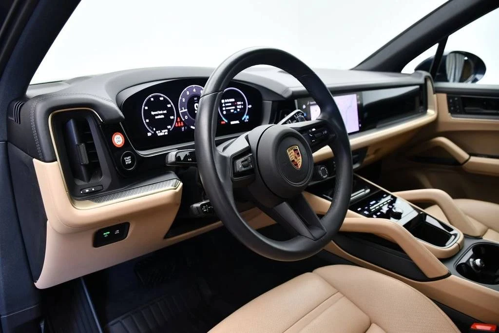 2025 Porsche 9Y0/9Y3 Cayenne - Image 4 of 5