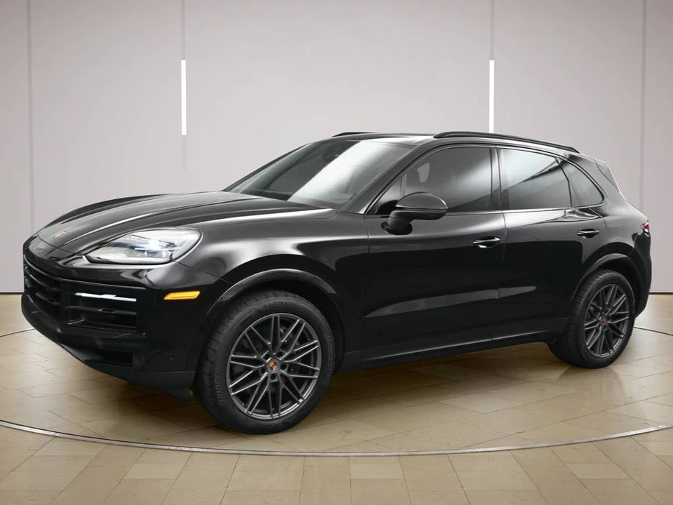 2025 Porsche 9Y0/9Y3 Cayenne - Image 4 of 5