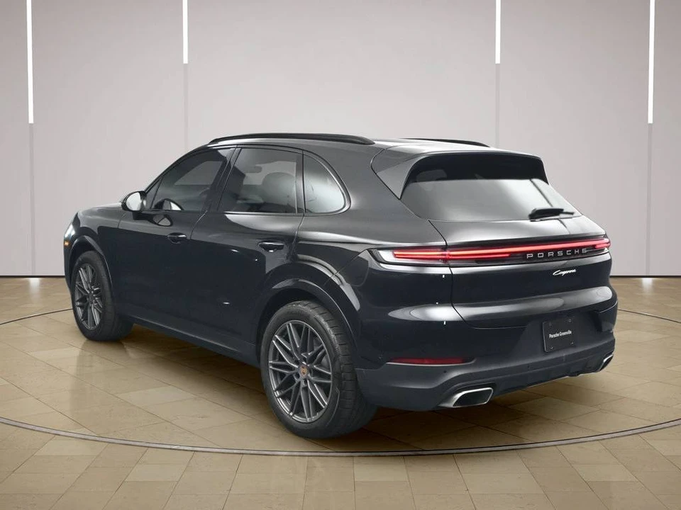2025 Porsche 9Y0/9Y3 Cayenne - Image 3 of 5
