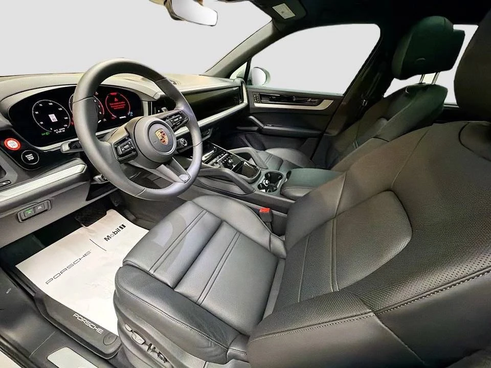 2025 Porsche 9Y0/9Y3 Cayenne - Image 5 of 5
