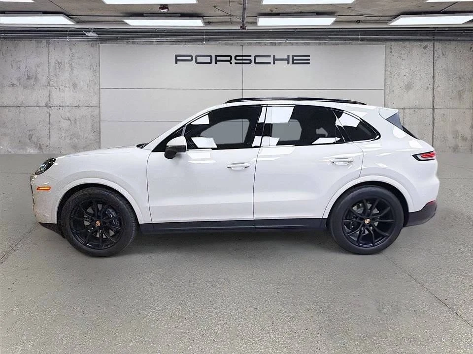 2025 Porsche 9Y0/9Y3 Cayenne - Image 2 of 5
