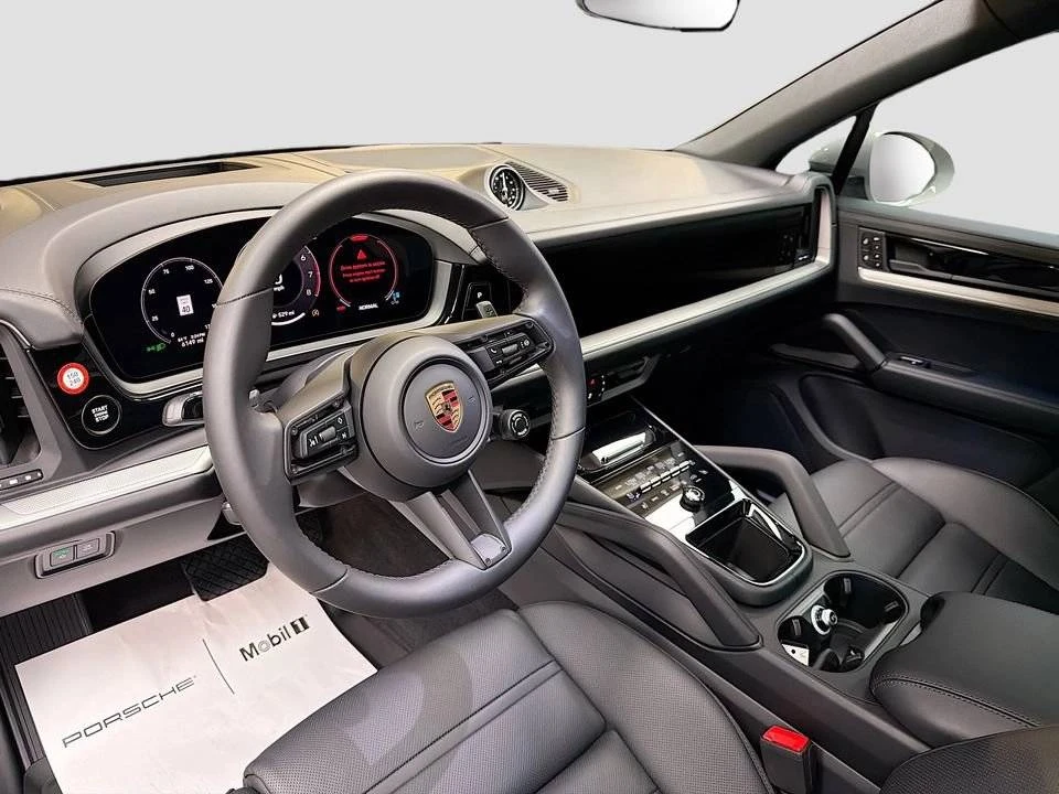 2025 Porsche 9Y0/9Y3 Cayenne - Image 4 of 5