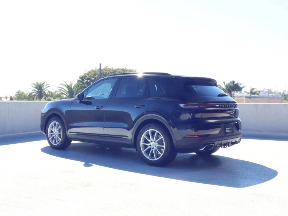 2025 Porsche 9Y0/9Y3 Cayenne - Image 3 of 4