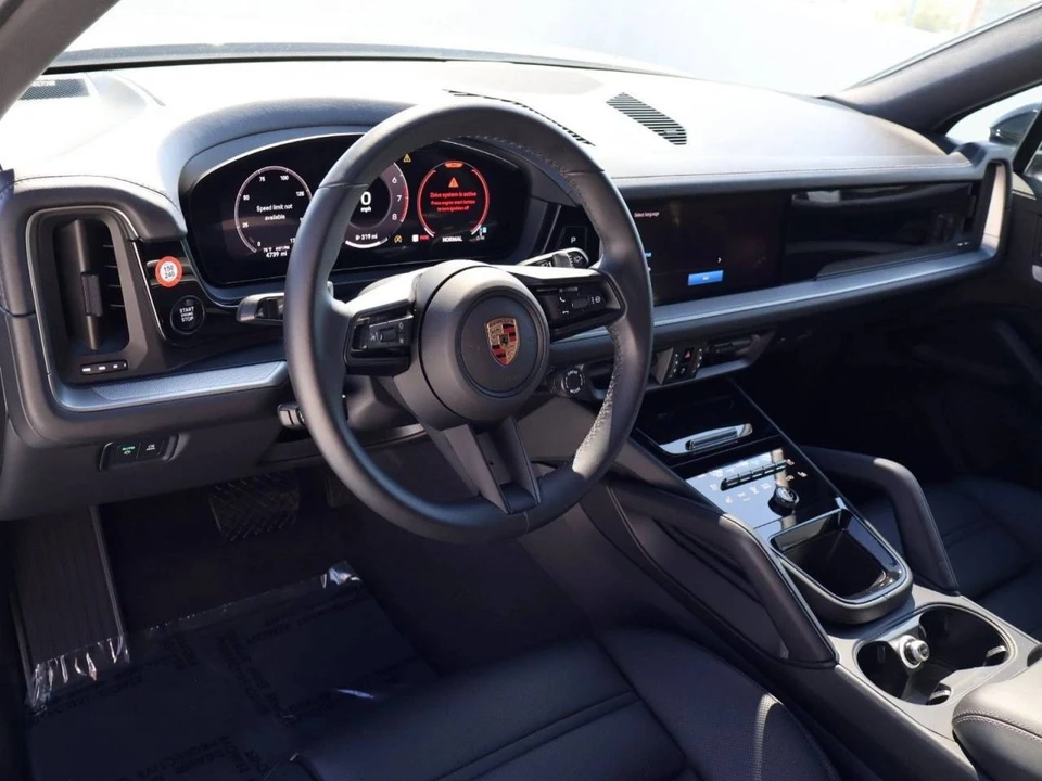 2025 Porsche 9Y0/9Y3 Cayenne - Image 4 of 4