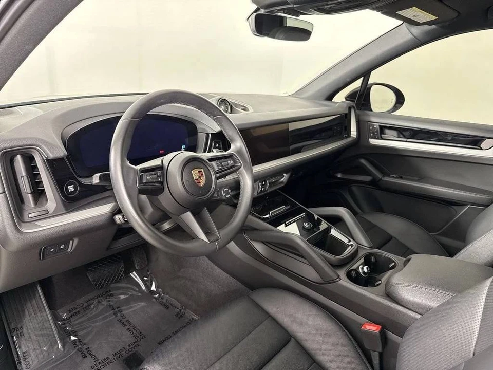 2025 Porsche 9Y0/9Y3 Cayenne - Image 4 of 5