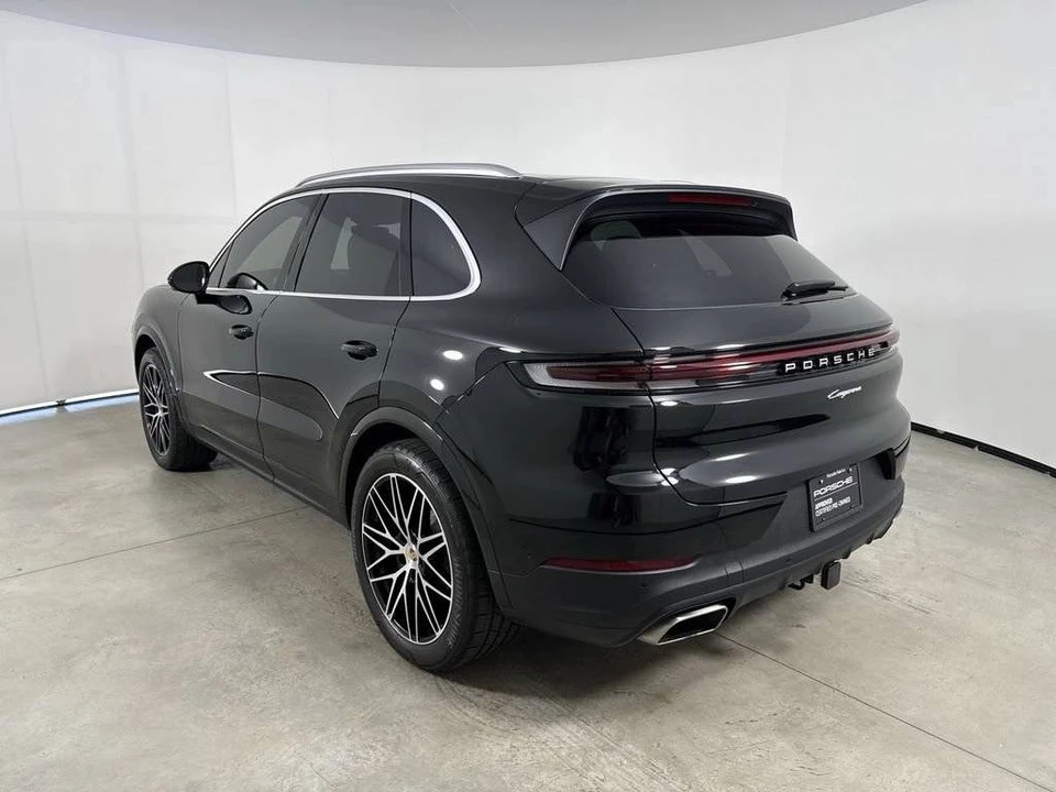 2025 Porsche 9Y0/9Y3 Cayenne - Image 3 of 5