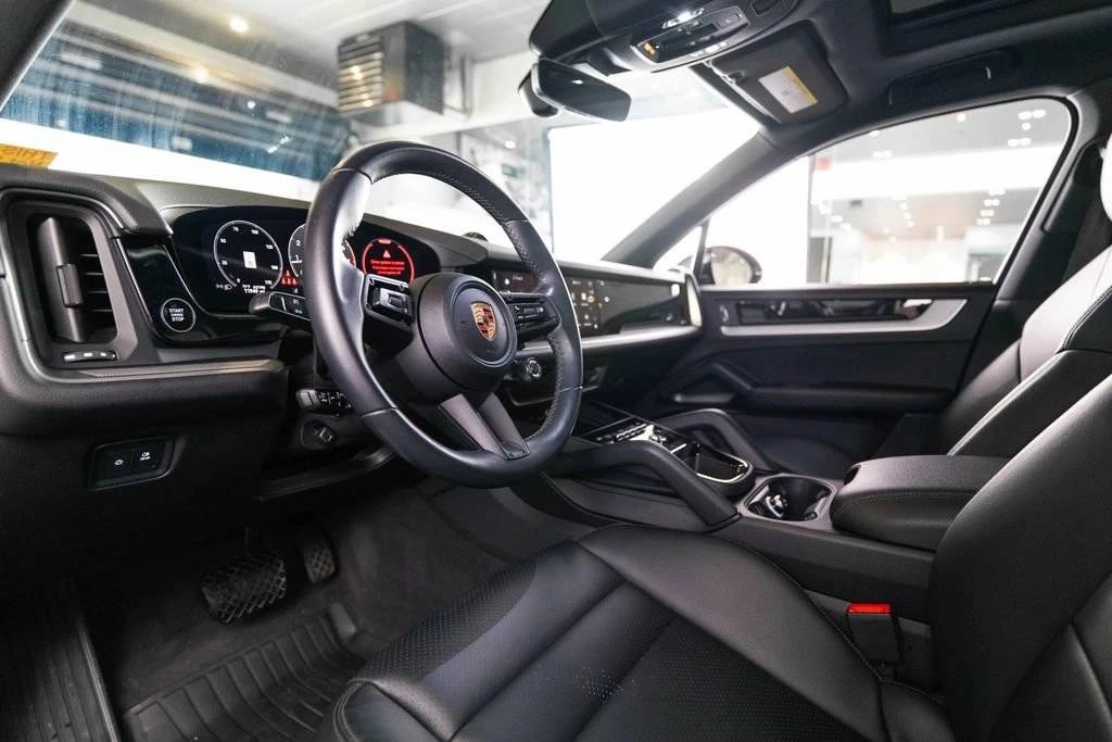 2025 Porsche 9Y0/9Y3 Cayenne - Image 4 of 5