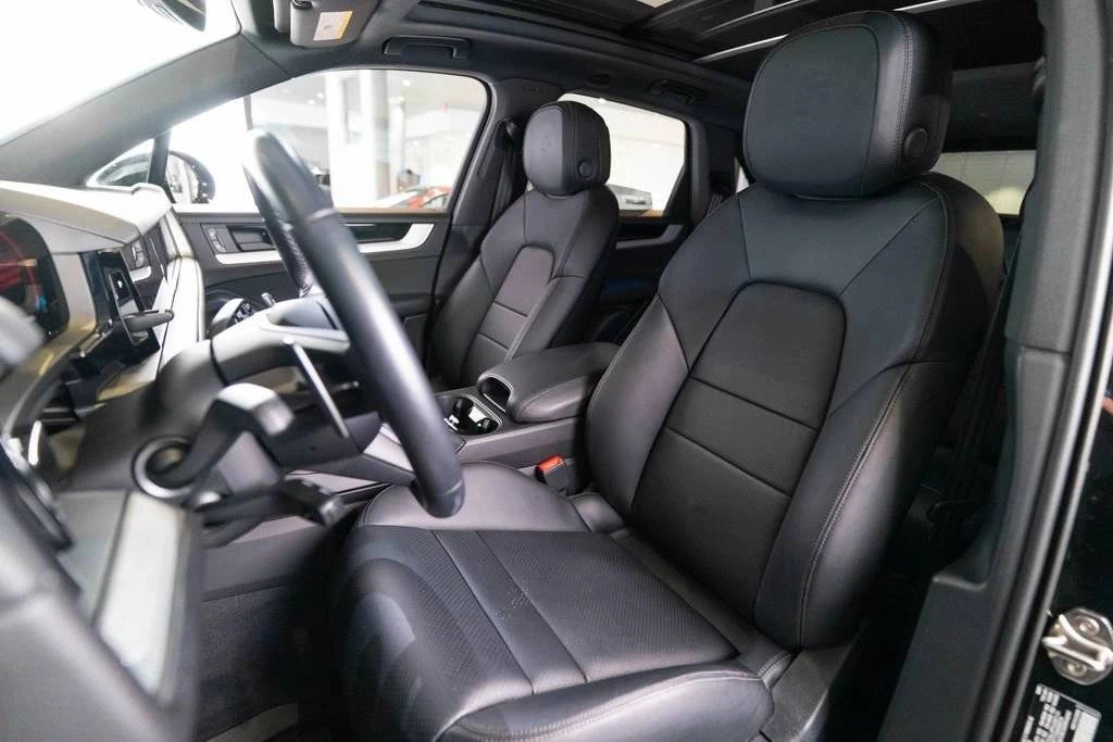 2025 Porsche 9Y0/9Y3 Cayenne - Image 5 of 5