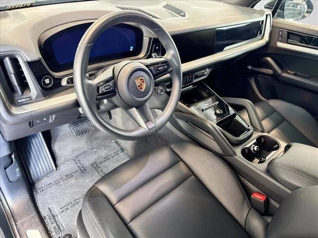 2025 Porsche 9Y0/9Y3 Cayenne - Image 4 of 5