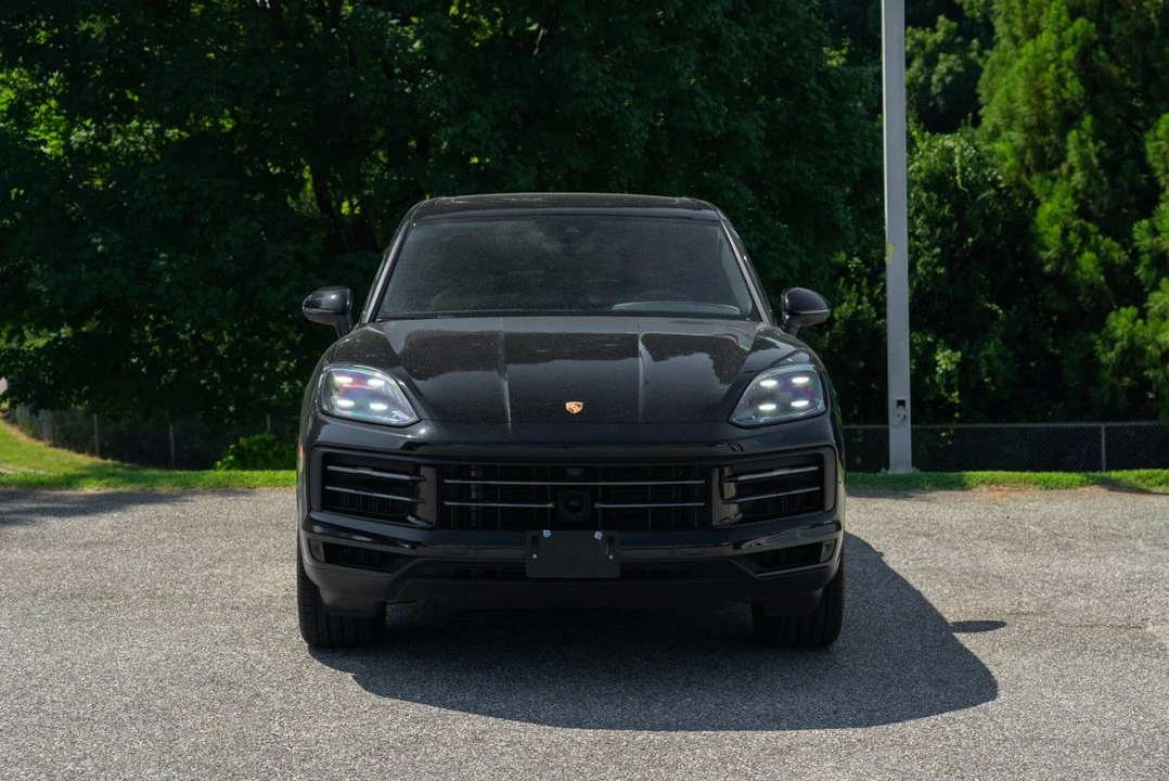 2025 Porsche 9Y0/9Y3 Cayenne - Image 4 of 4