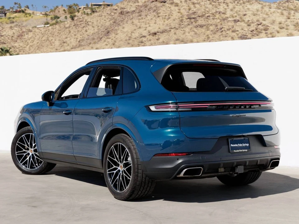 2025 Porsche 9Y0/9Y3 Cayenne - Image 3 of 4