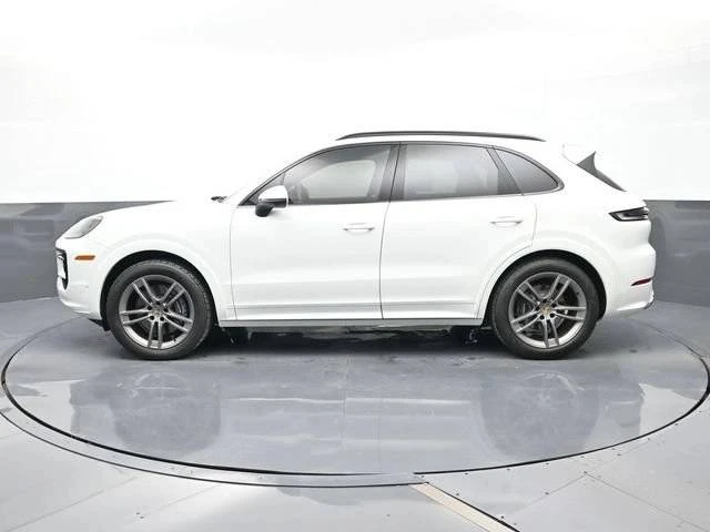 2025 Porsche 9Y0/9Y3 Cayenne - Image 2 of 5