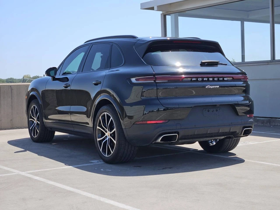 2025 Porsche 9Y0/9Y3 Cayenne - Image 3 of 5