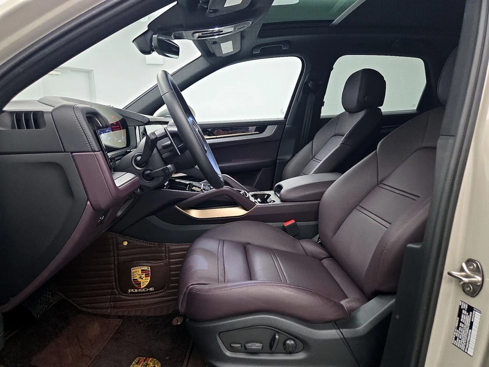 2025 Porsche 9Y0/9Y3 Cayenne - Image 12 of 28