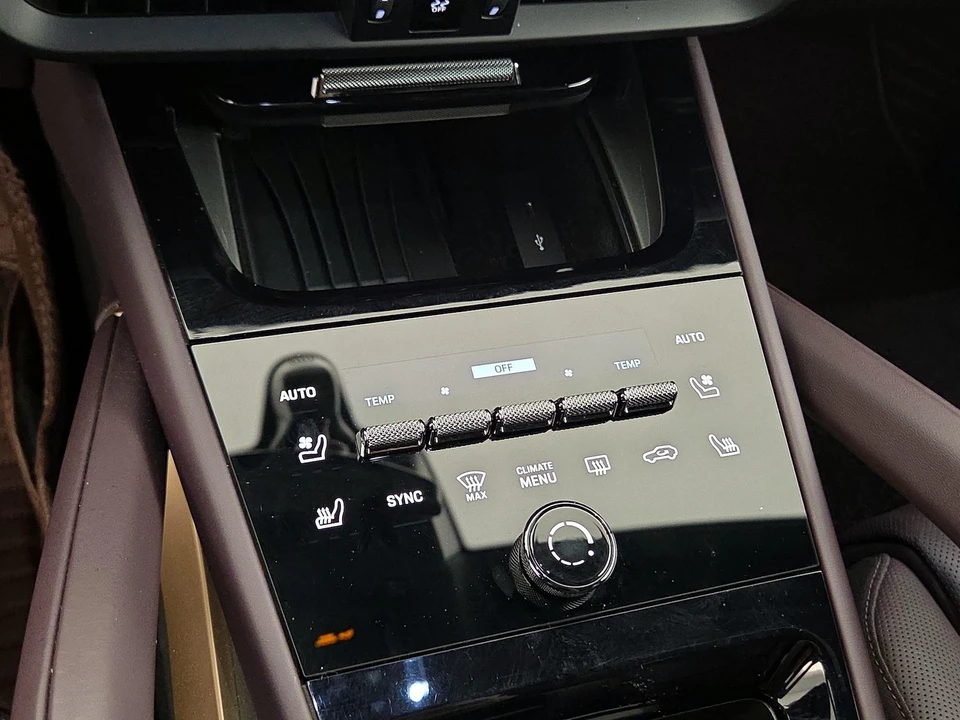 2025 Porsche 9Y0/9Y3 Cayenne - Image 18 of 28