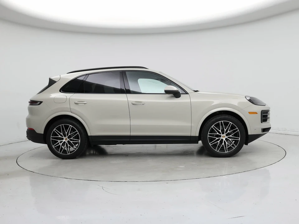 2025 Porsche 9Y0/9Y3 Cayenne - Image 8 of 28
