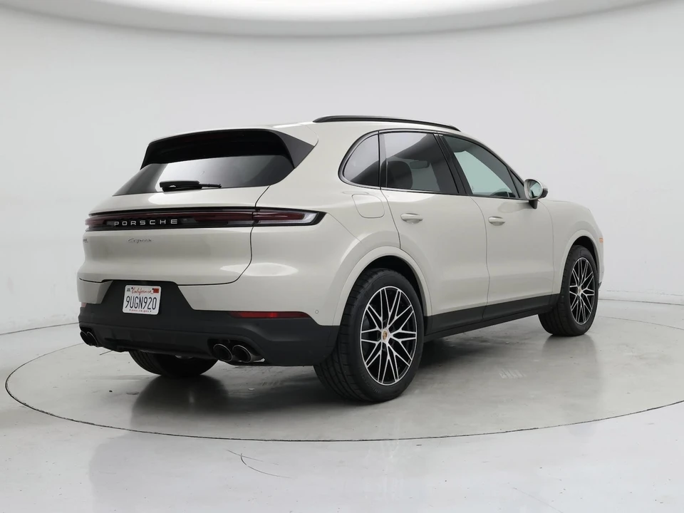 2025 Porsche 9Y0/9Y3 Cayenne - Image 9 of 28