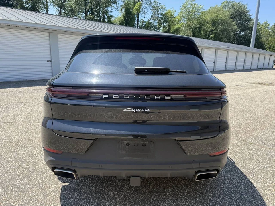 2025 Porsche 9Y0/9Y3 Cayenne - Image 4 of 5