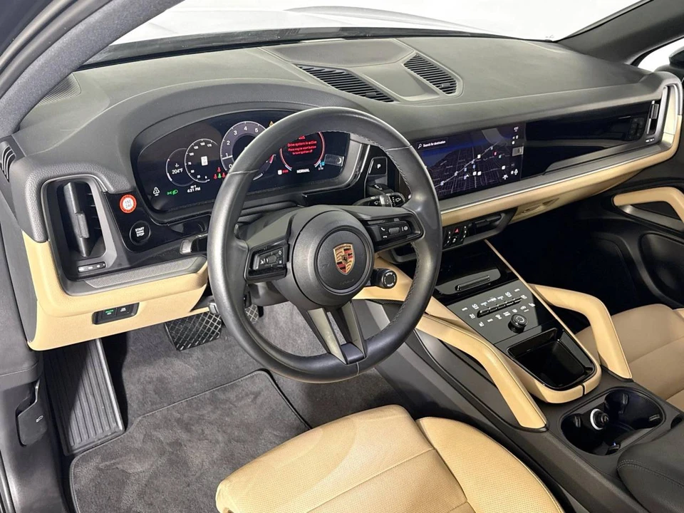 2025 Porsche 9Y0/9Y3 Cayenne - Image 4 of 5