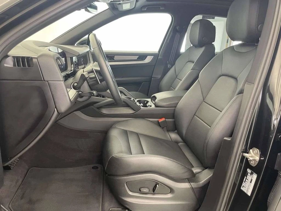 2025 Porsche 9Y0/9Y3 Cayenne - Image 5 of 5