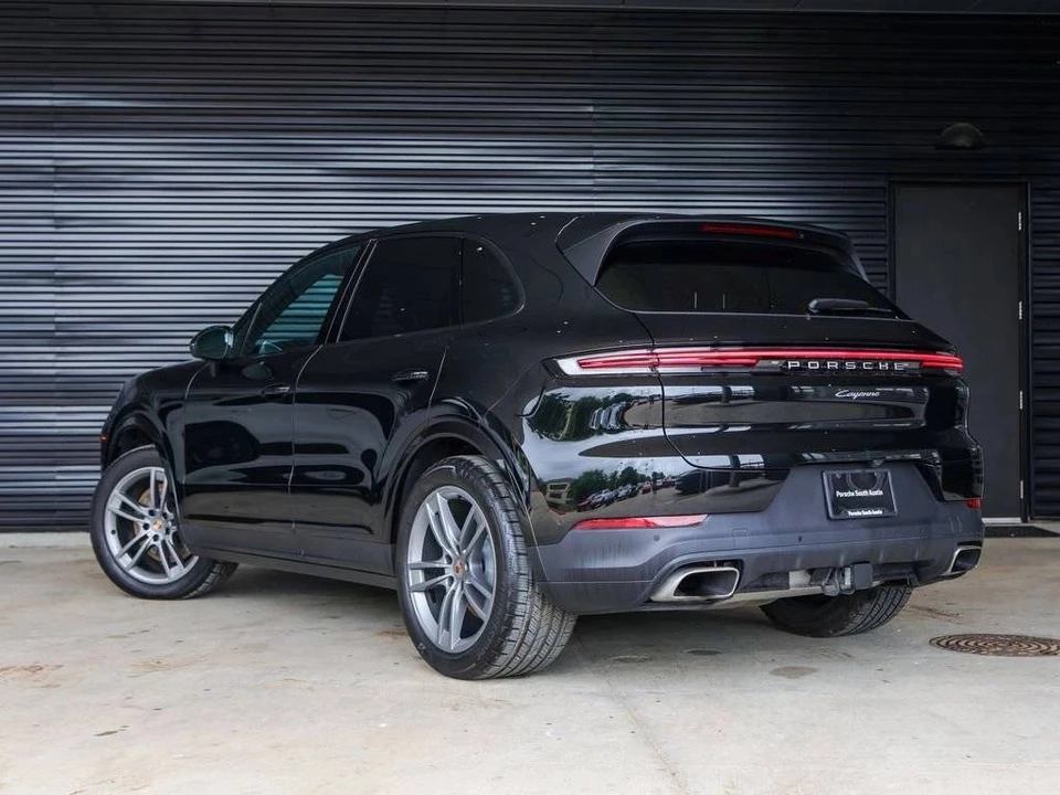 2025 Porsche 9Y0/9Y3 Cayenne - Image 3 of 5