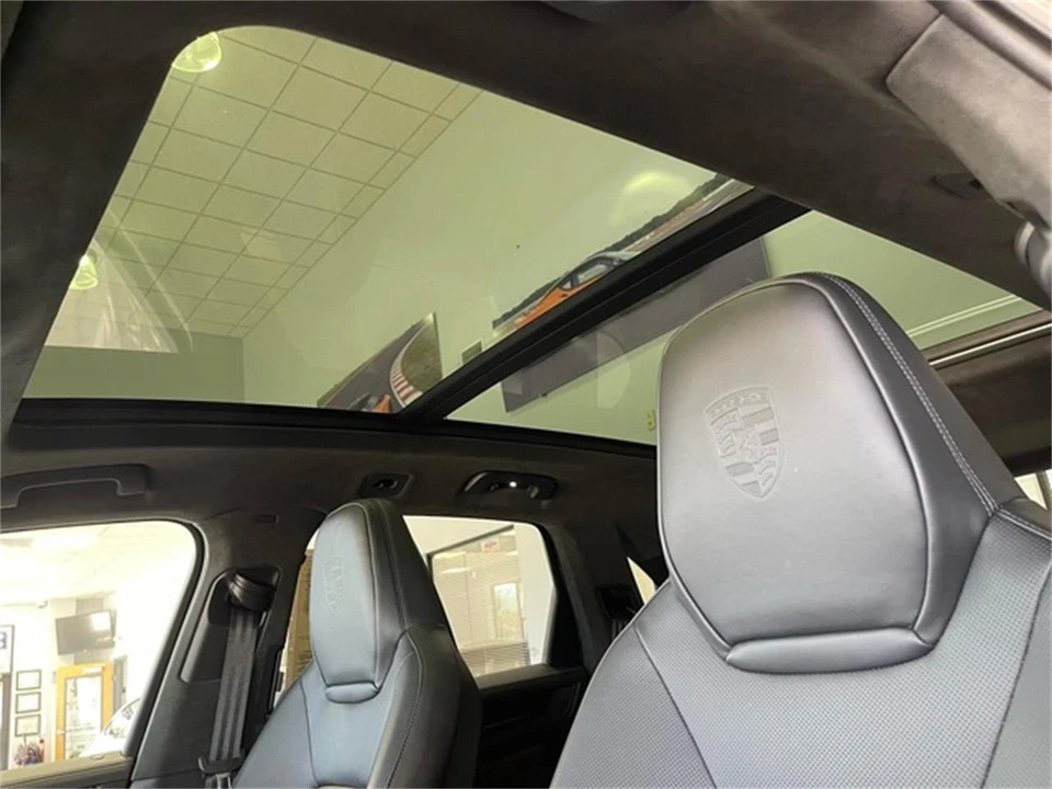 2025 Porsche 9Y0/9Y3 Cayenne - Image 27 of 31