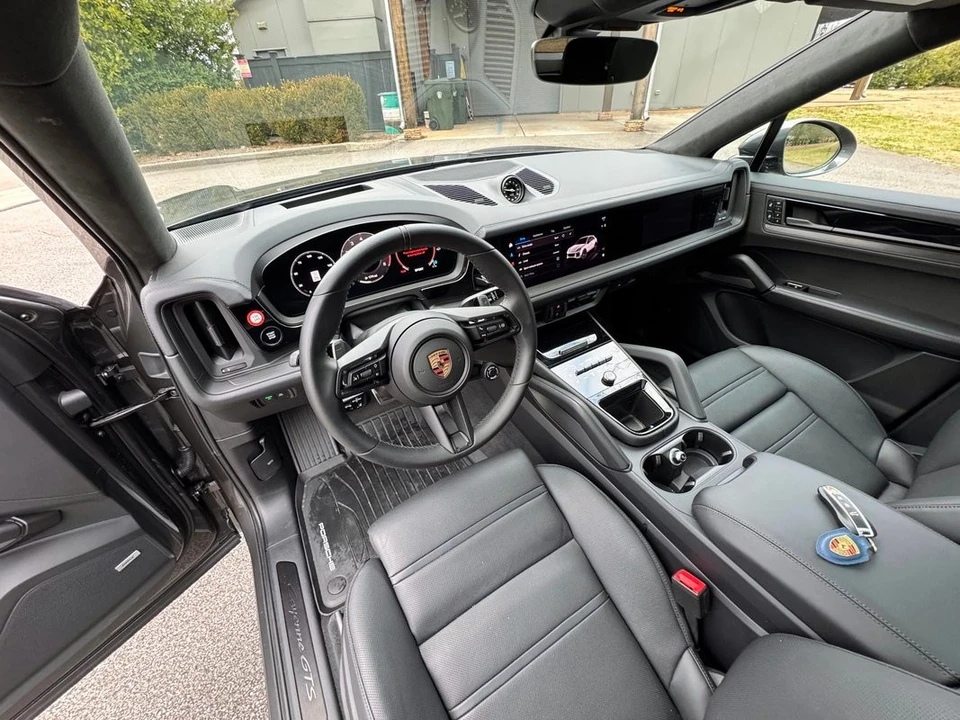 2025 Porsche 9Y0/9Y3 Cayenne - Image 23 of 31