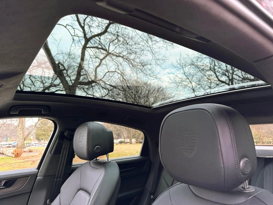 2025 Porsche 9Y0/9Y3 Cayenne - Image 22 of 31