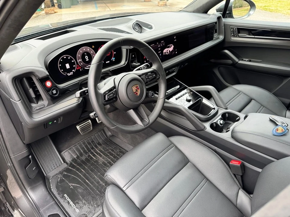 2025 Porsche 9Y0/9Y3 Cayenne - Image 17 of 31
