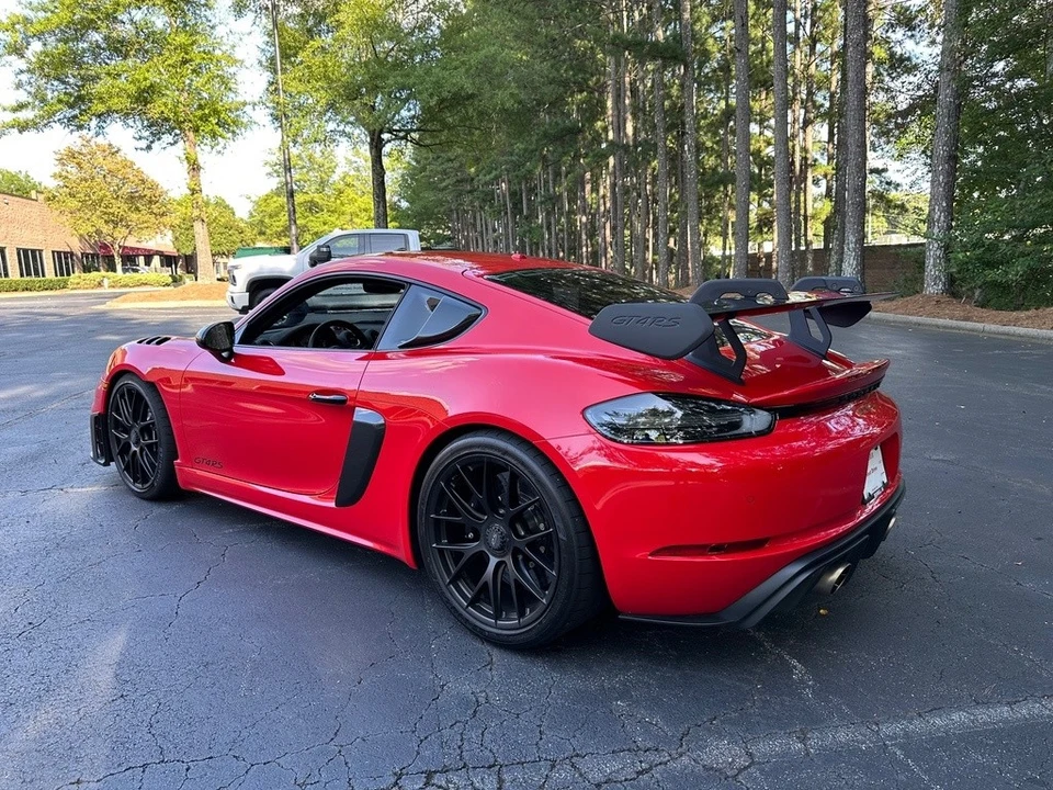 2025 Porsche 718 Cayman GT4 RS - Image 6 of 24