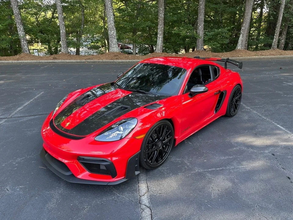 2025 Porsche 718 Cayman GT4 RS - Image 4 of 24
