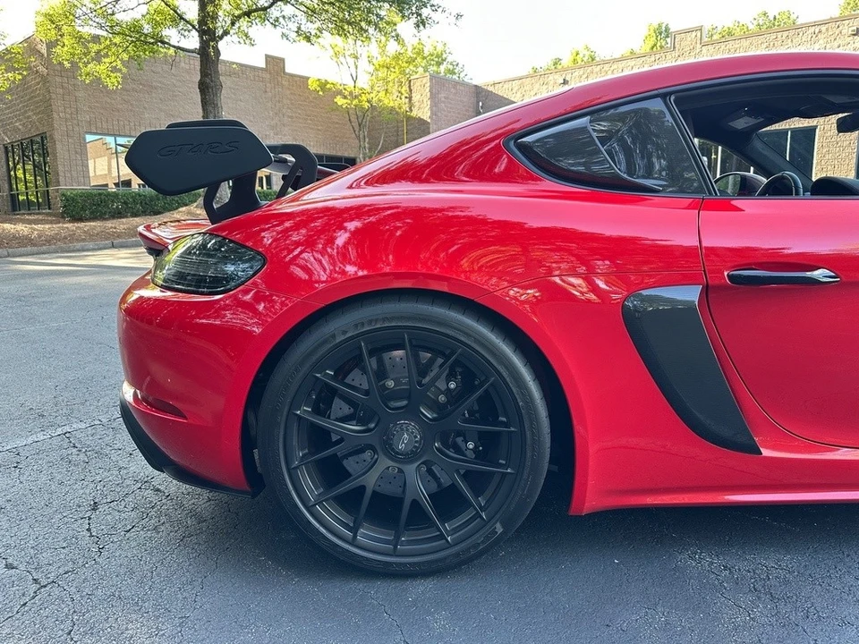 2025 Porsche 718 Cayman GT4 RS - Image 14 of 24