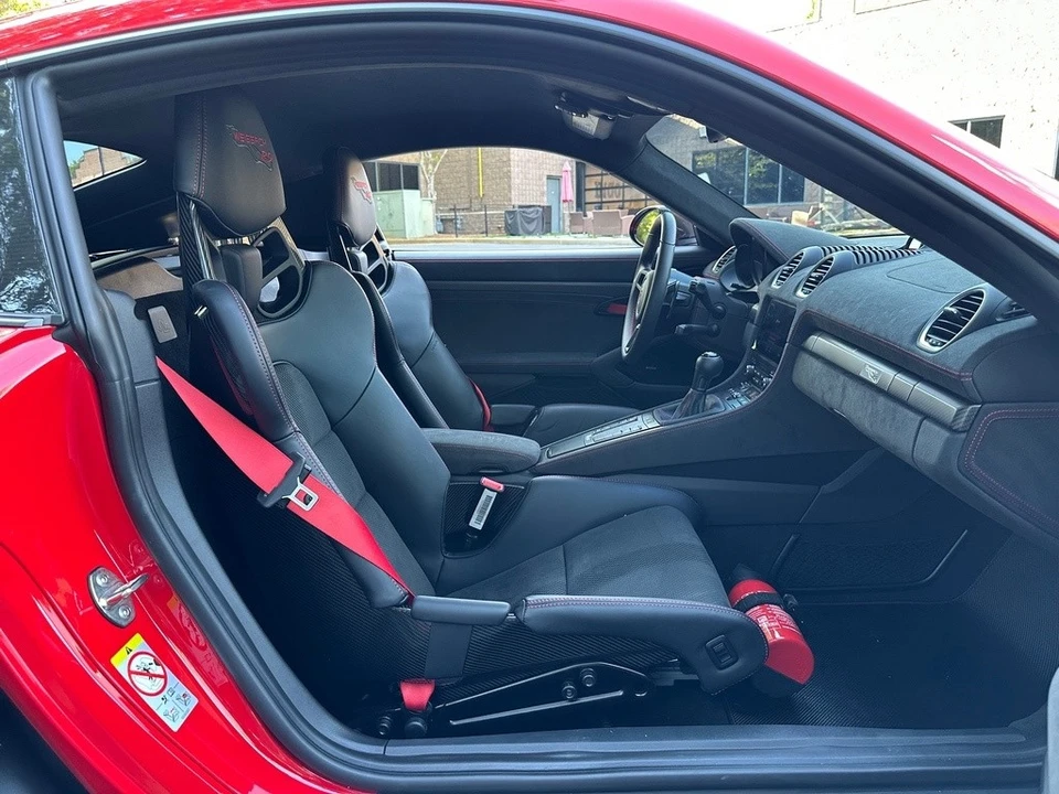 2025 Porsche 718 Cayman GT4 RS - Image 21 of 24