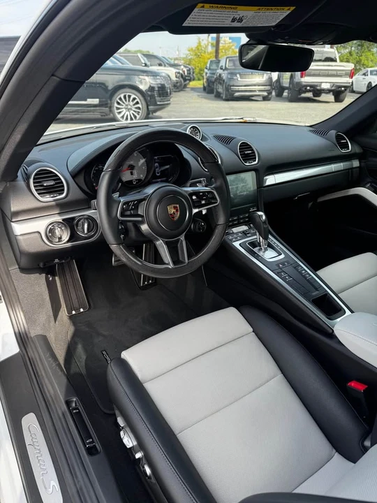 2025 Porsche 718 Cayman S - Image 5 of 9